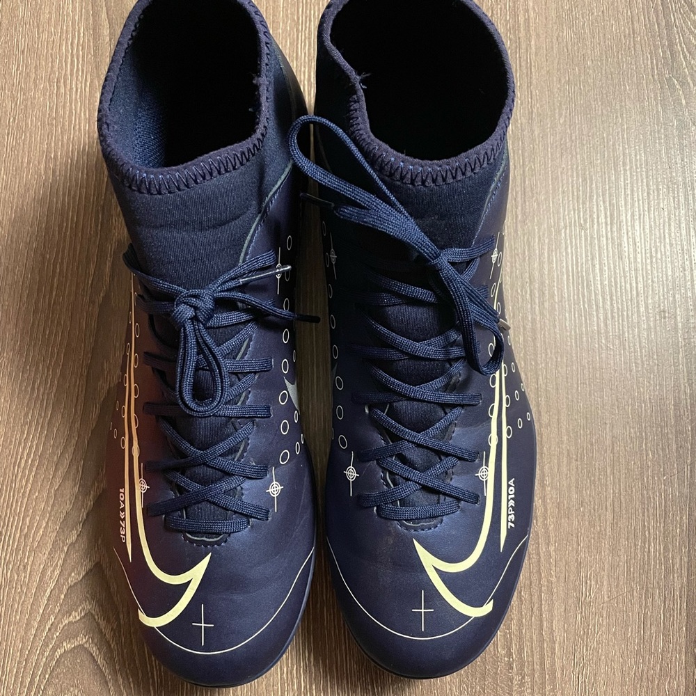 Snazzy Nike Cleats